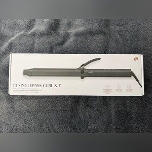 T3 SinglePass Curl X 1” Iron in graphite